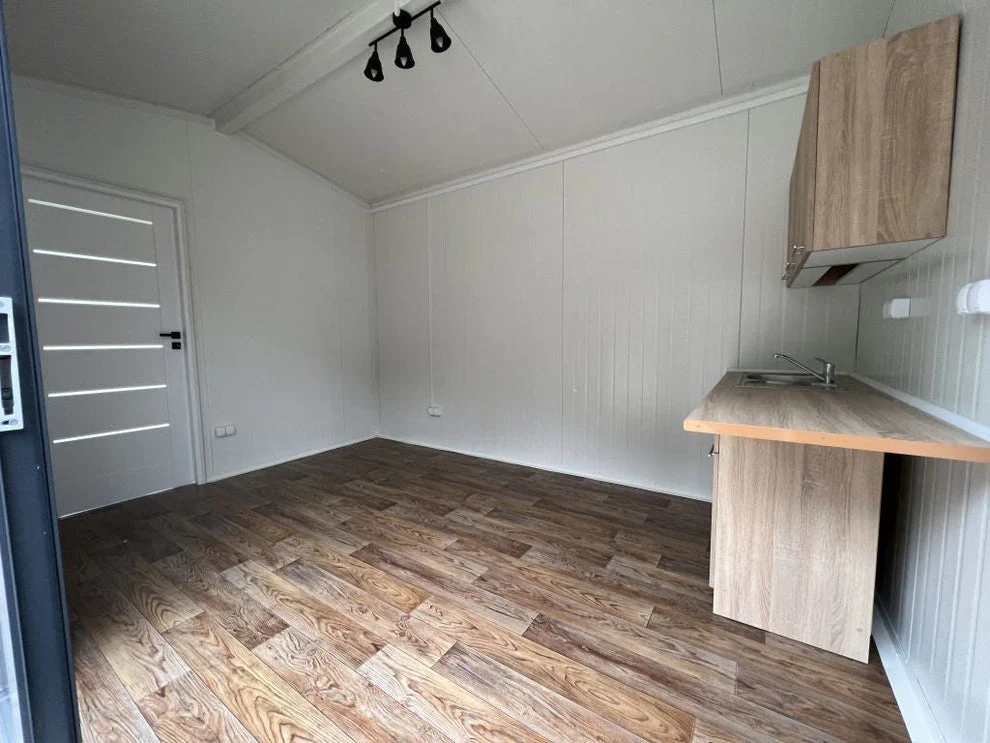 Unidade residencial de 24 m² (8 x 3 m) – Casa pequena nova - Image 11