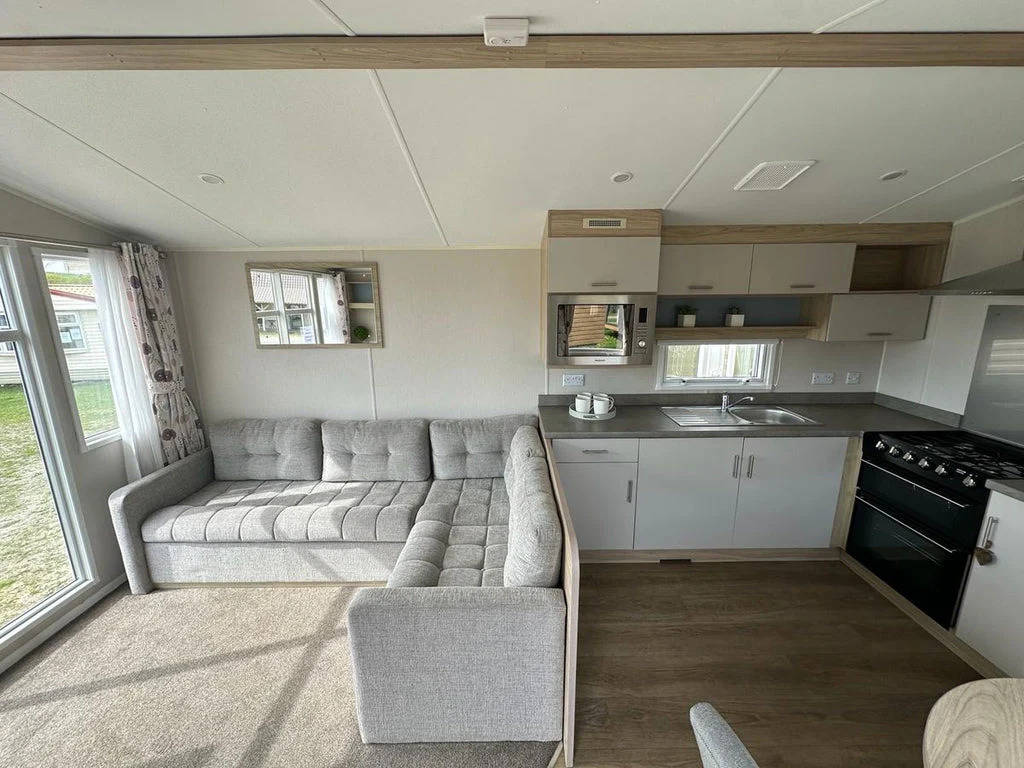 WILLERBY LINWOOD C1568 - Image 12