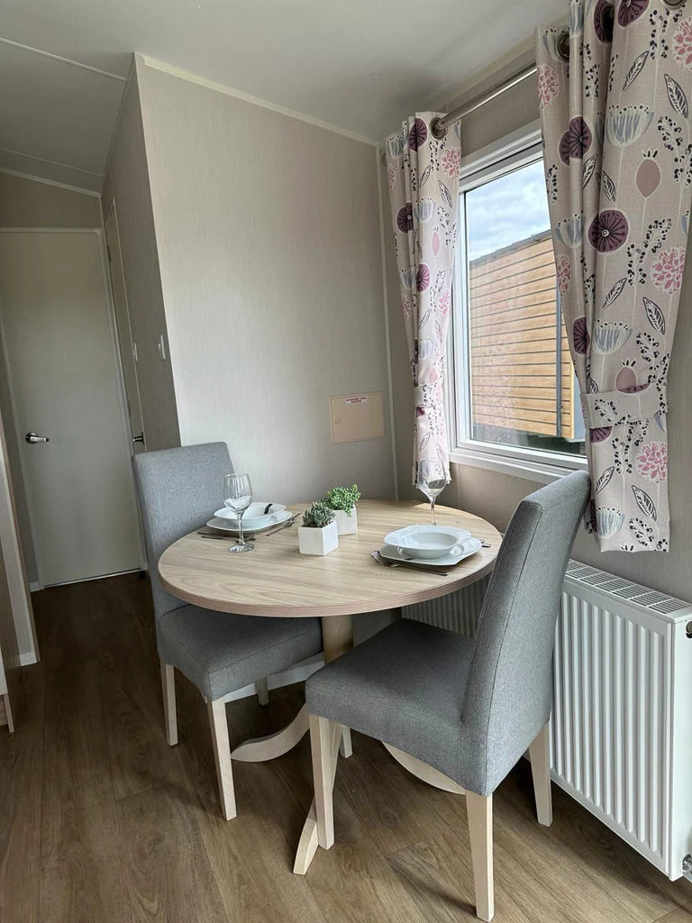 WILLERBY LINWOOD C1568 - Image 8